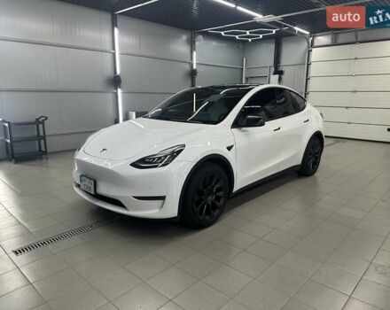 Білий Тесла Model Y, об'ємом двигуна 0 л та пробігом 91 тис. км за 19200 $, фото 1 на Automoto.ua