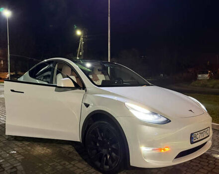 Білий Тесла Model Y, об'ємом двигуна 0 л та пробігом 25 тис. км за 22999 $, фото 1 на Automoto.ua