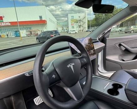 Белый Тесла Model Y, объемом двигателя 0 л и пробегом 87 тыс. км за 26999 $, фото 9 на Automoto.ua