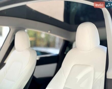 Білий Тесла Model Y, об'ємом двигуна 0 л та пробігом 115 тис. км за 25000 $, фото 13 на Automoto.ua