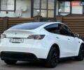 Білий Тесла Model Y, об'ємом двигуна 0 л та пробігом 79 тис. км за 24700 $, фото 41 на Automoto.ua