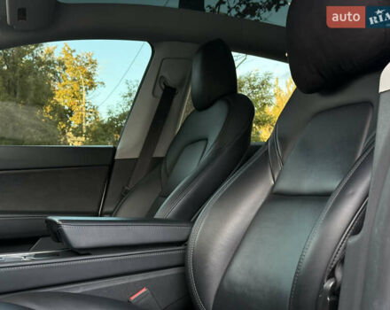 Тесла Model Y 2021 в Николаеве на Automoto.ua Белый Тесла Model Y, объемом двигателя 0 л и пробегом 80 тыс. км за 24999 $, фото 21 на Automoto.ua