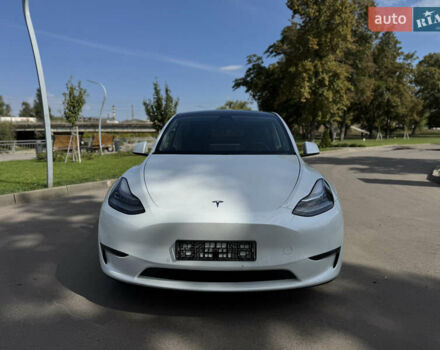 Тесла Model Y 2021 у Краматорске на Automoto.ua Білий Тесла Model Y, об'ємом двигуна 0 л та пробігом 119 тис. км за 19499 $, фото 1 на Automoto.ua