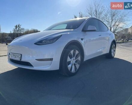 Белый Тесла Model Y, объемом двигателя 0 л и пробегом 81 тыс. км за 23999 $, фото 15 на Automoto.ua