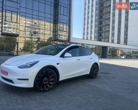 Белый Тесла Model Y, объемом двигателя 0 л и пробегом 40 тыс. км за 29000 $, фото 2 на Automoto.ua