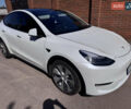 Белый Тесла Model Y, объемом двигателя 0 л и пробегом 65 тыс. км за 25000 $, фото 3 на Automoto.ua