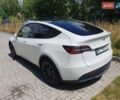 Белый Тесла Model Y, объемом двигателя 0 л и пробегом 62 тыс. км за 23500 $, фото 5 на Automoto.ua