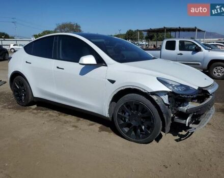 Тесла Model Y 2021 в Киеве на Automoto.ua Белый Тесла Model Y, объемом двигателя 0 л и пробегом 73 тыс. км за 29400 $, фото 47 на Automoto.ua
