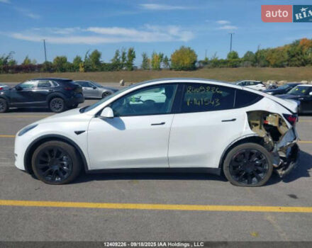 Тесла Model Y 2021 в Ровно на Automoto.ua Белый Тесла Model Y, объемом двигателя 0 л и пробегом 79 тыс. км за 15700 $, фото 8 на Automoto.ua