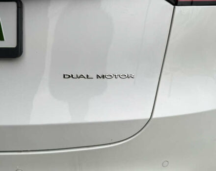 Білий Тесла Model Y, об'ємом двигуна 0 л та пробігом 116 тис. км за 26500 $, фото 5 на Automoto.ua