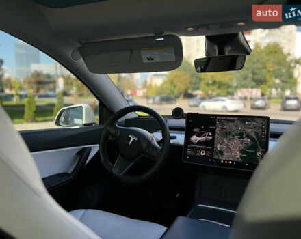 Белый Тесла Model Y, объемом двигателя 0 л и пробегом 88 тыс. км за 25700 $, фото 23 на Automoto.ua