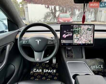 Белый Тесла Model Y, объемом двигателя 0 л и пробегом 88 тыс. км за 26999 $, фото 17 на Automoto.ua