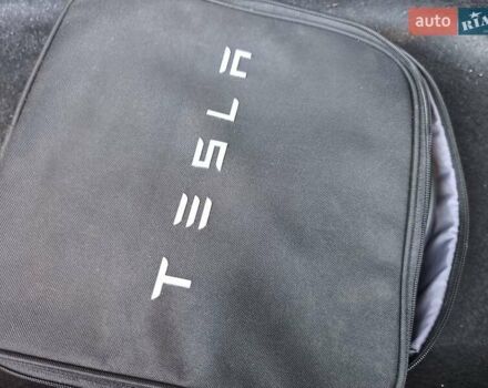 Білий Тесла Model Y, об'ємом двигуна 0 л та пробігом 86 тис. км за 25300 $, фото 20 на Automoto.ua