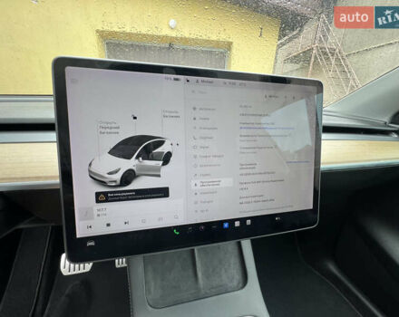 Белый Тесла Model Y, объемом двигателя 0 л и пробегом 92 тыс. км за 23500 $, фото 7 на Automoto.ua