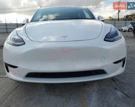 Белый Тесла Model Y, объемом двигателя 0 л и пробегом 43 тыс. км за 10000 $, фото 4 на Automoto.ua