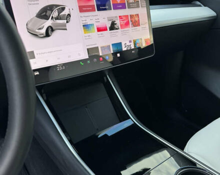 Білий Тесла Model Y, об'ємом двигуна 0 л та пробігом 83 тис. км за 24500 $, фото 11 на Automoto.ua