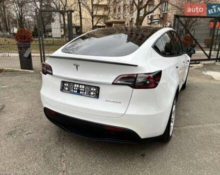 Белый Тесла Model Y, объемом двигателя 0 л и пробегом 47 тыс. км за 23499 $, фото 56 на Automoto.ua