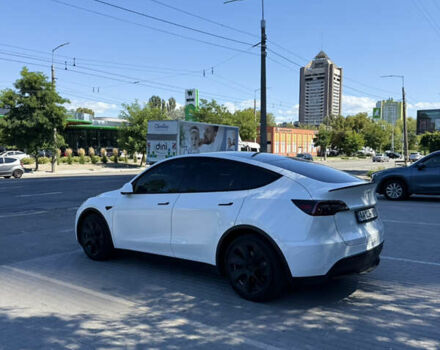 Белый Тесла Model Y, объемом двигателя 0 л и пробегом 83 тыс. км за 32000 $, фото 6 на Automoto.ua