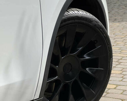 Белый Тесла Model Y, объемом двигателя 0 л и пробегом 122 тыс. км за 21800 $, фото 26 на Automoto.ua