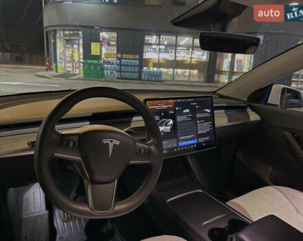 Белый Тесла Model Y, объемом двигателя 0 л и пробегом 58 тыс. км за 26250 $, фото 9 на Automoto.ua