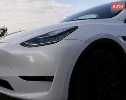 Белый Тесла Model Y, объемом двигателя 0 л и пробегом 103 тыс. км за 28400 $, фото 7 на Automoto.ua