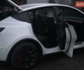 Білий Тесла Model Y, об'ємом двигуна 0 л та пробігом 66 тис. км за 23500 $, фото 55 на Automoto.ua