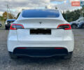 Белый Тесла Model Y, объемом двигателя 0 л и пробегом 66 тыс. км за 26000 $, фото 4 на Automoto.ua