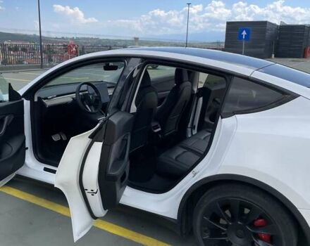 Белый Тесла Model Y, объемом двигателя 0 л и пробегом 119 тыс. км за 24600 $, фото 14 на Automoto.ua