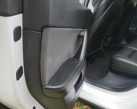 Белый Тесла Model Y, объемом двигателя 0 л и пробегом 59 тыс. км за 25999 $, фото 9 на Automoto.ua