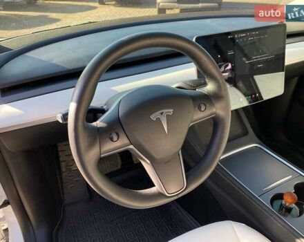 Білий Тесла Model Y, об'ємом двигуна 0 л та пробігом 54 тис. км за 21900 $, фото 11 на Automoto.ua