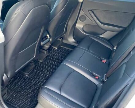 Белый Тесла Model Y, объемом двигателя 0 л и пробегом 70 тыс. км за 26750 $, фото 15 на Automoto.ua