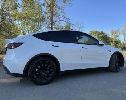 Білий Тесла Model Y, об'ємом двигуна 0 л та пробігом 73 тис. км за 29400 $, фото 2 на Automoto.ua