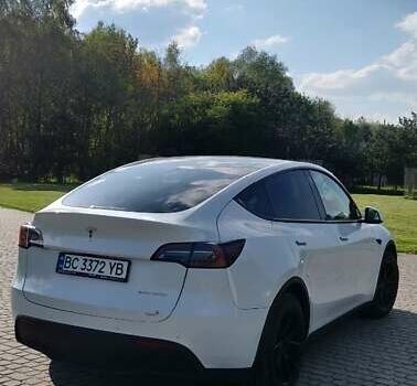 Белый Тесла Model Y, объемом двигателя 0 л и пробегом 41 тыс. км за 36500 $, фото 1 на Automoto.ua