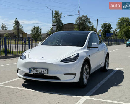 Белый Тесла Model Y, объемом двигателя 0 л и пробегом 110 тыс. км за 27750 $, фото 6 на Automoto.ua