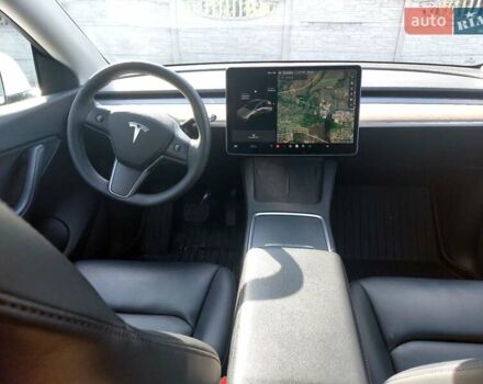 Белый Тесла Model Y, объемом двигателя 0 л и пробегом 58 тыс. км за 23400 $, фото 15 на Automoto.ua