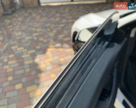 Белый Тесла Model Y, объемом двигателя 0 л и пробегом 52 тыс. км за 21900 $, фото 28 на Automoto.ua