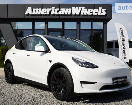 Белый Тесла Model Y, объемом двигателя 0 л и пробегом 30 тыс. км за 26900 $, фото 2 на Automoto.ua