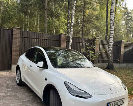 Белый Тесла Model Y, объемом двигателя 0 л и пробегом 137 тыс. км за 21500 $, фото 4 на Automoto.ua