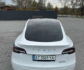 Белый Тесла Model Y, объемом двигателя 0 л и пробегом 55 тыс. км за 28000 $, фото 1 на Automoto.ua