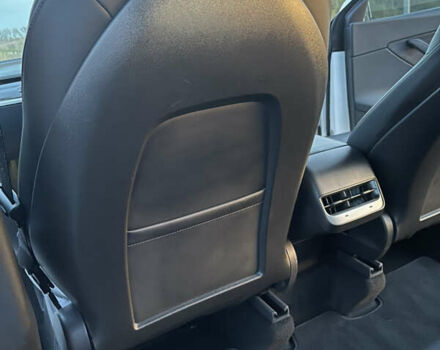 Белый Тесла Model Y, объемом двигателя 0 л и пробегом 76 тыс. км за 23400 $, фото 39 на Automoto.ua