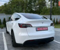 Белый Тесла Model Y, объемом двигателя 0 л и пробегом 121 тыс. км за 18400 $, фото 3 на Automoto.ua