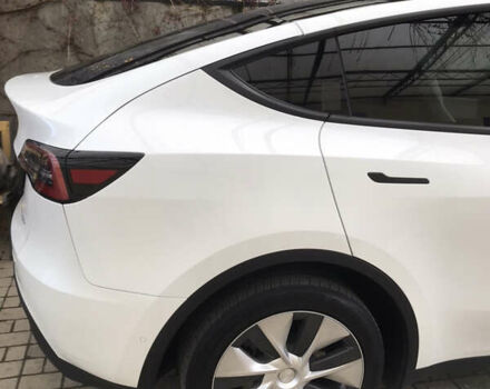 Белый Тесла Model Y, объемом двигателя 0 л и пробегом 31 тыс. км за 30000 $, фото 11 на Automoto.ua