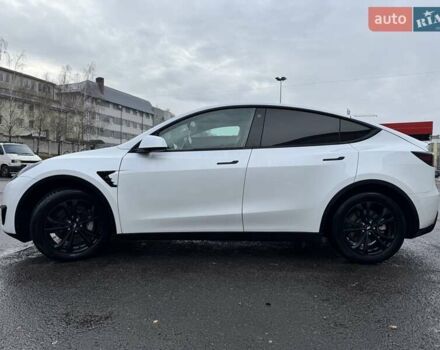 Белый Тесла Model Y, объемом двигателя 0 л и пробегом 131 тыс. км за 21400 $, фото 2 на Automoto.ua