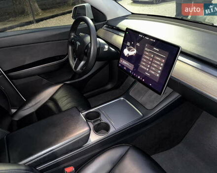 Белый Тесла Model Y, объемом двигателя 0 л и пробегом 128 тыс. км за 22600 $, фото 64 на Automoto.ua