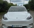 Білий Тесла Model Y, об'ємом двигуна 0 л та пробігом 105 тис. км за 26700 $, фото 1 на Automoto.ua