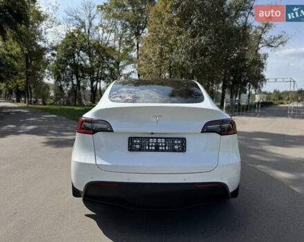 Тесла Model Y 2021 у Краматорске на Automoto.ua Білий Тесла Model Y, об'ємом двигуна 0 л та пробігом 119 тис. км за 19499 $, фото 4 на Automoto.ua