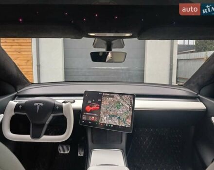 Белый Тесла Model Y, объемом двигателя 0 л и пробегом 195 тыс. км за 26000 $, фото 20 на Automoto.ua