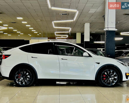 Белый Тесла Model Y, объемом двигателя 0 л и пробегом 74 тыс. км за 24999 $, фото 3 на Automoto.ua