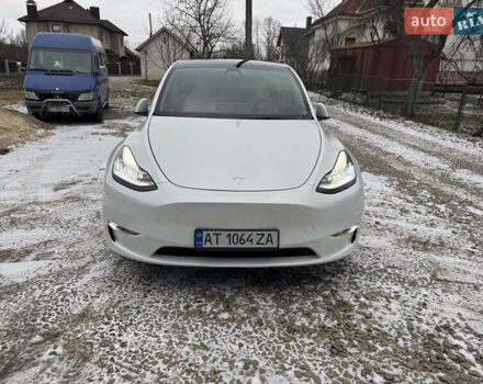Белый Тесла Model Y, объемом двигателя 0 л и пробегом 60 тыс. км за 29900 $, фото 1 на Automoto.ua