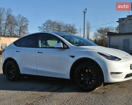 Белый Тесла Model Y, объемом двигателя 0 л и пробегом 54 тыс. км за 21600 $, фото 19 на Automoto.ua